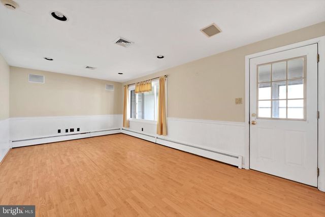 370 BEVERLY RD, Camp Hill, PA 17011
