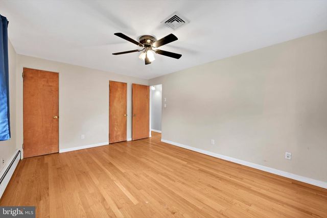 370 BEVERLY RD, Camp Hill, PA 17011