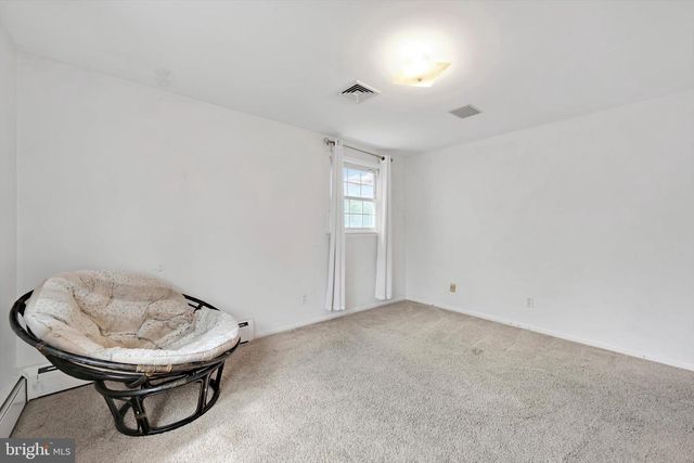 370 BEVERLY RD, Camp Hill, PA 17011