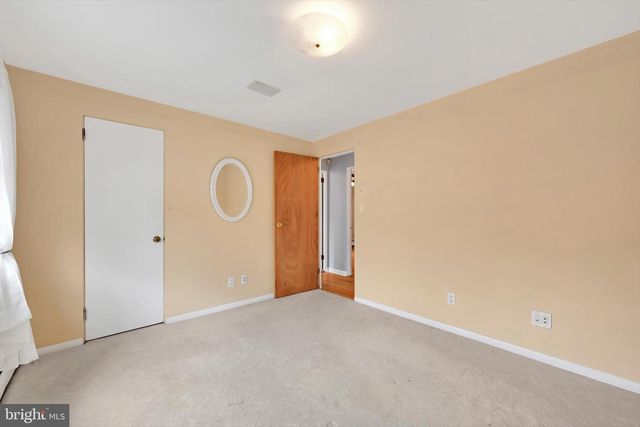 370 BEVERLY RD, Camp Hill, PA 17011