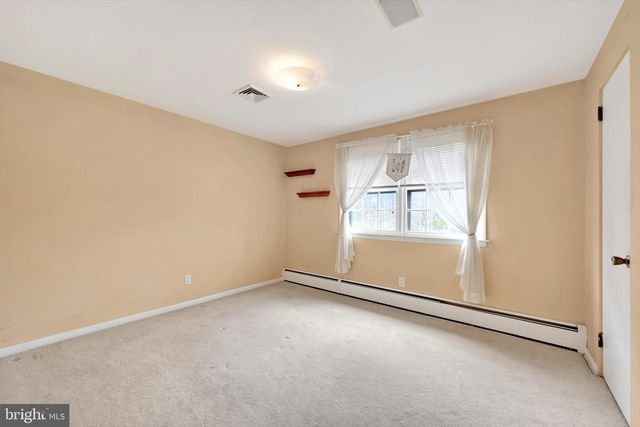 370 BEVERLY RD, Camp Hill, PA 17011