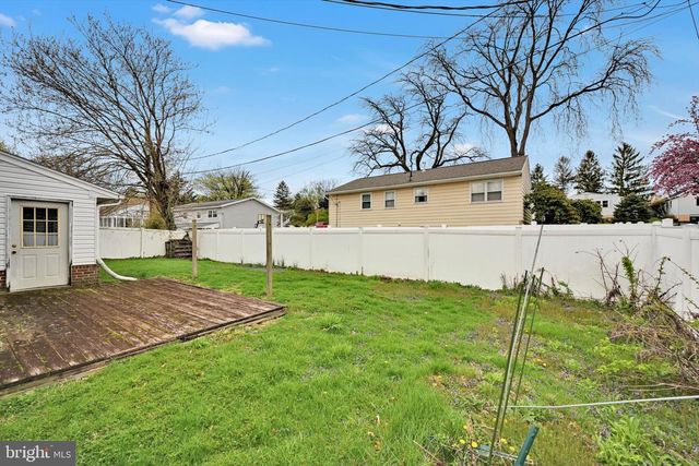 370 BEVERLY RD, Camp Hill, PA 17011