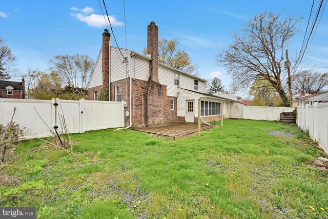 370 BEVERLY RD, Camp Hill, PA 17011