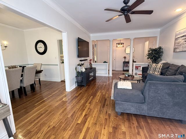 70 Strawberry Hill Avenue 2-1D, Stamford, CT 06902