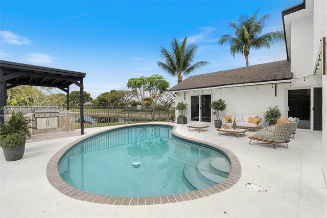 22397 Swordfish Dr, Boca Raton, FL 33428