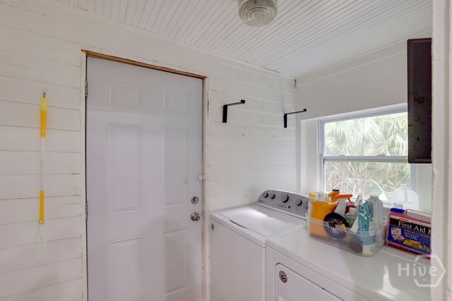 404 E 40th Street, Savannah, GA 31401