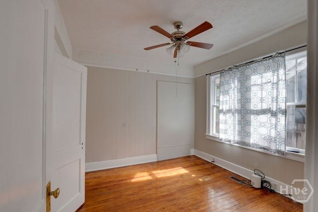 404 E 40th Street, Savannah, GA 31401