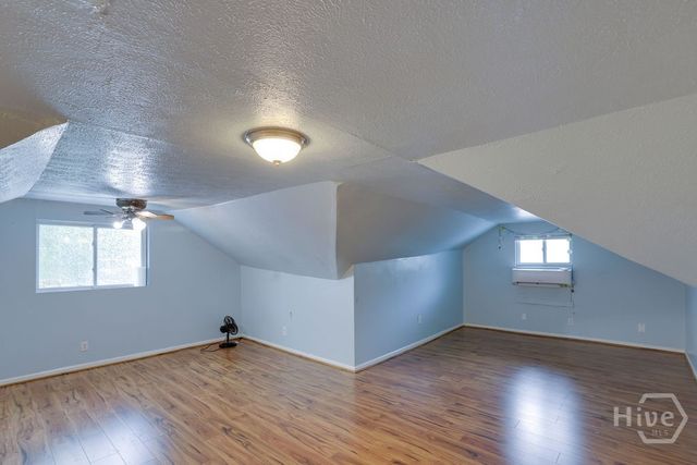 404 E 40th Street, Savannah, GA 31401