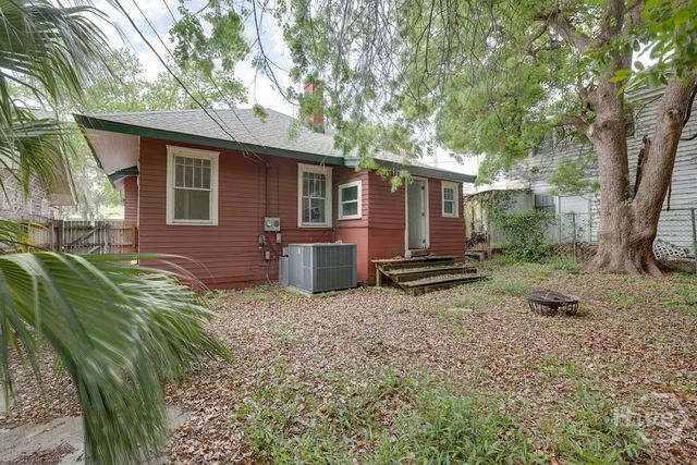 404 E 40th Street, Savannah, GA 31401