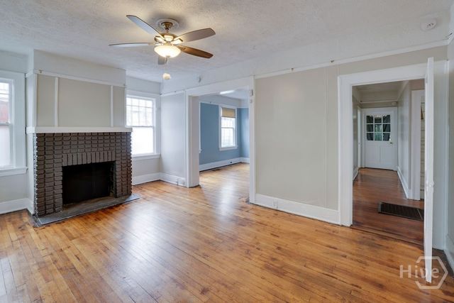 404 E 40th Street, Savannah, GA 31401