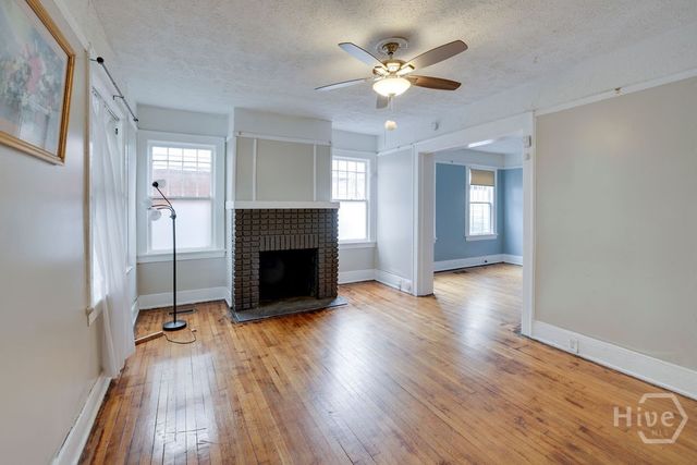 404 E 40th Street, Savannah, GA 31401