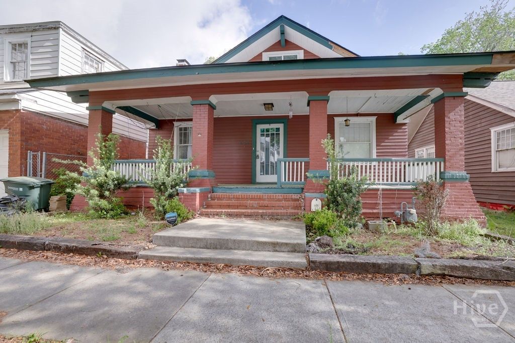 404 E 40th Street, Savannah, GA 31401