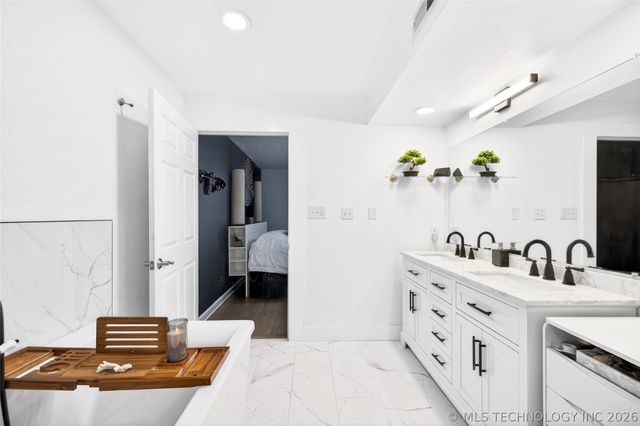 3741 E 108th Street S, Tulsa, OK 74137