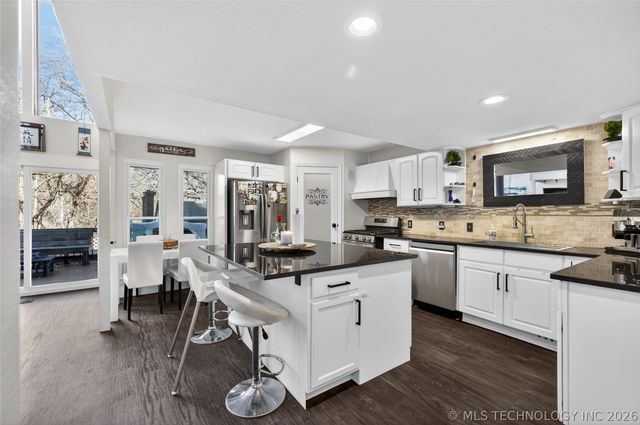 3741 E 108th Street S, Tulsa, OK 74137