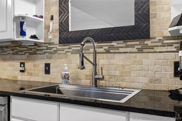 3741 E 108th Street S, Tulsa, OK 74137