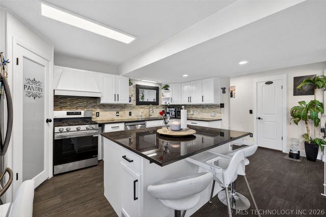 3741 E 108th Street S, Tulsa, OK 74137