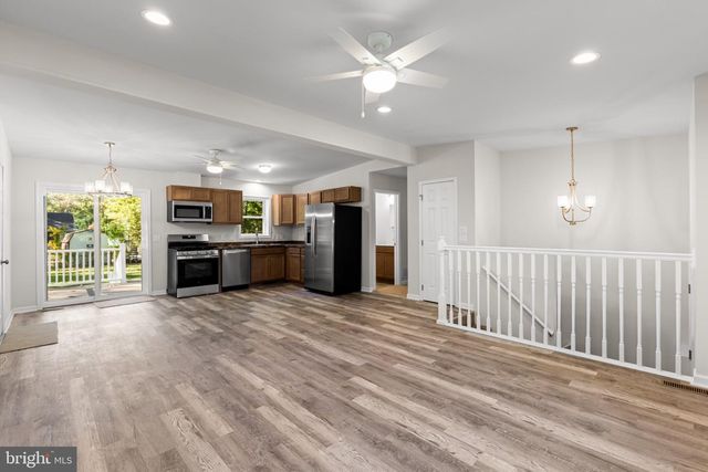 1431 11TH AVE, Williamstown, NJ 08094