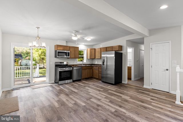 1431 11TH AVE, Williamstown, NJ 08094