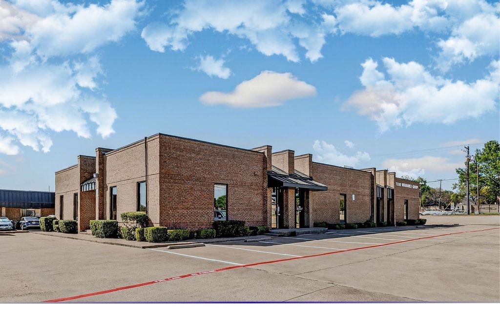 428 Harwood Road, Bedford, TX 76021 — exterior