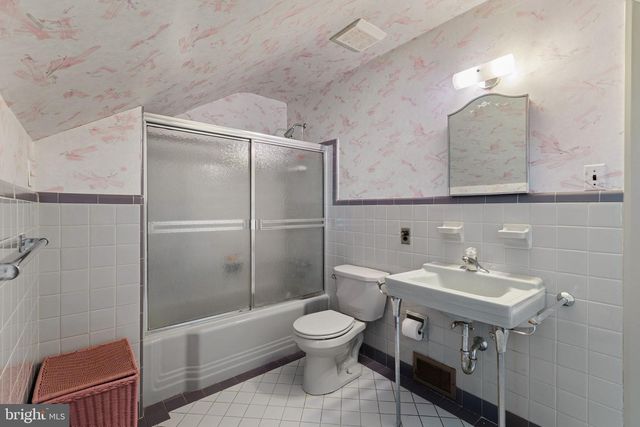 1123 HAGYS FORD, Penn Valley, PA 19072