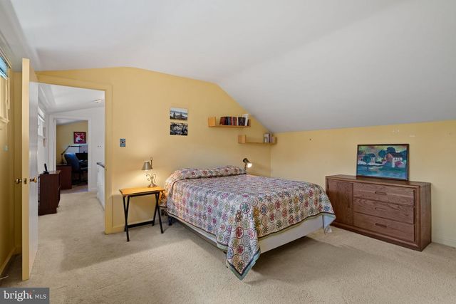 1123 HAGYS FORD, Penn Valley, PA 19072