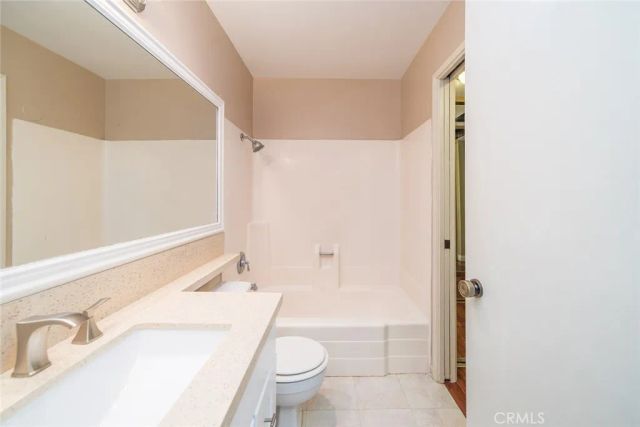 160 TANGELO, Irvine, CA 92620