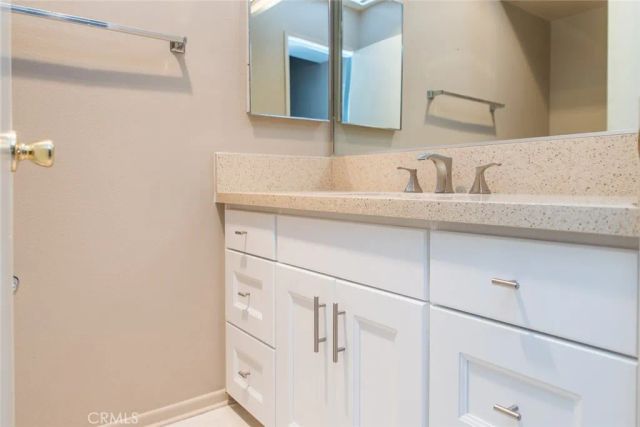 160 TANGELO, Irvine, CA 92620