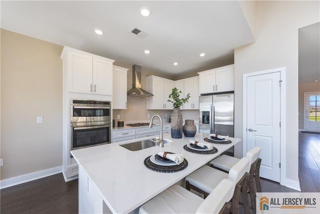 1 Galerie Court, Monroe, NJ 08831