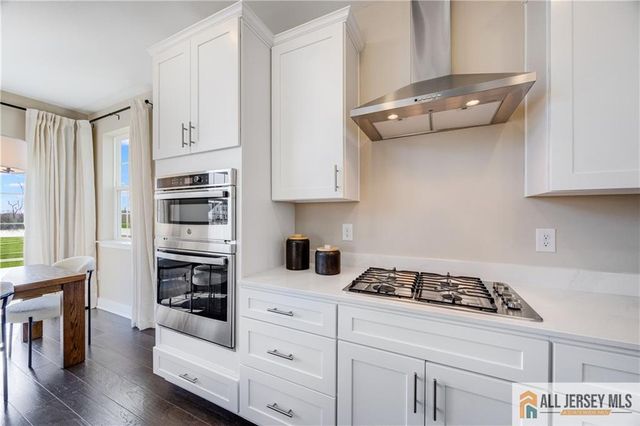 1 Galerie Court, Monroe, NJ 08831