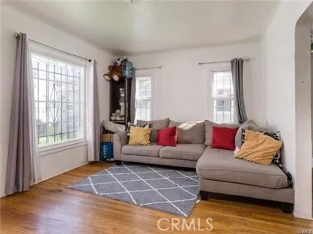 701 Walnut Street, Inglewood, CA 90301