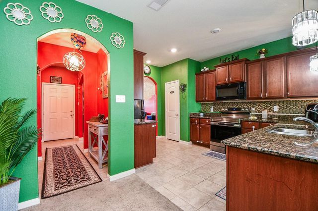 9803 Garnet Grove Drive, Rosharon, TX 77583