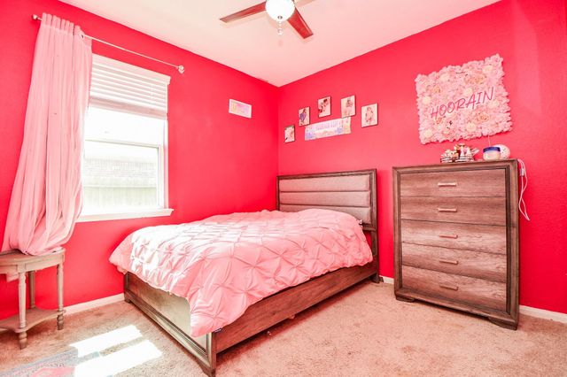 9803 Garnet Grove Drive, Rosharon, TX 77583