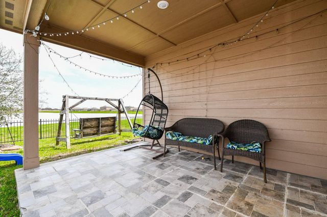 9803 Garnet Grove Drive, Rosharon, TX 77583