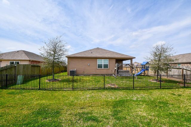 9803 Garnet Grove Drive, Rosharon, TX 77583