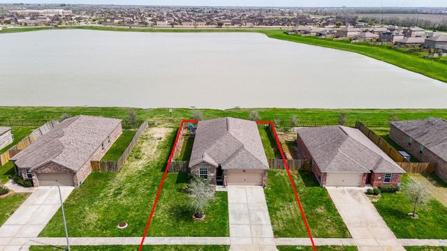 9803 Garnet Grove Drive, Rosharon, TX 77583