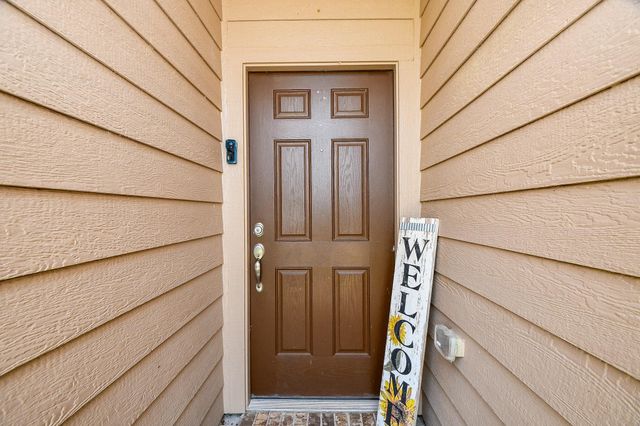 9803 Garnet Grove Drive, Rosharon, TX 77583