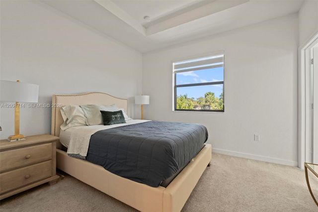 20655 NE 7th Pl, Miami, FL 33179