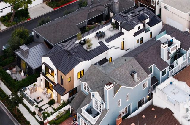 412 Heliotrope Avenue, Corona Del Mar, CA 92625