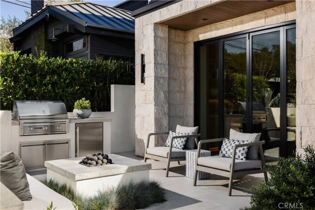 412 Heliotrope Avenue, Corona Del Mar, CA 92625