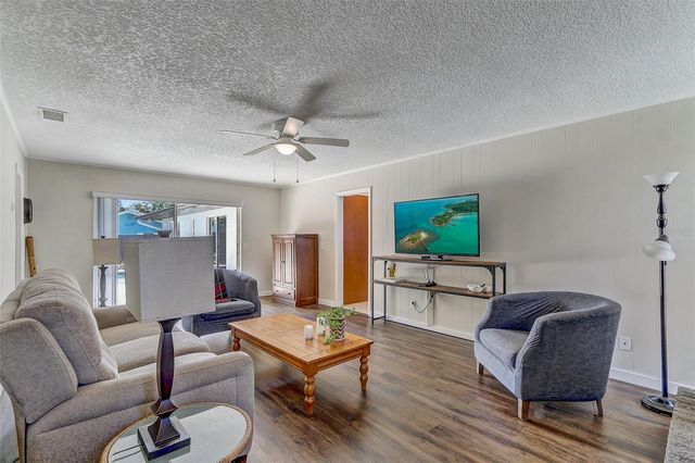 423 OAK HILL DRIVE, Altamonte Springs, FL 32701