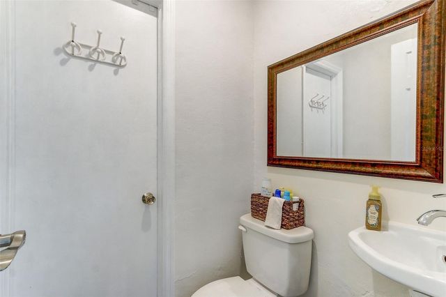423 OAK HILL DRIVE, Altamonte Springs, FL 32701