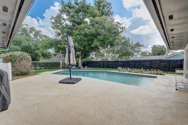 423 OAK HILL DRIVE, Altamonte Springs, FL 32701