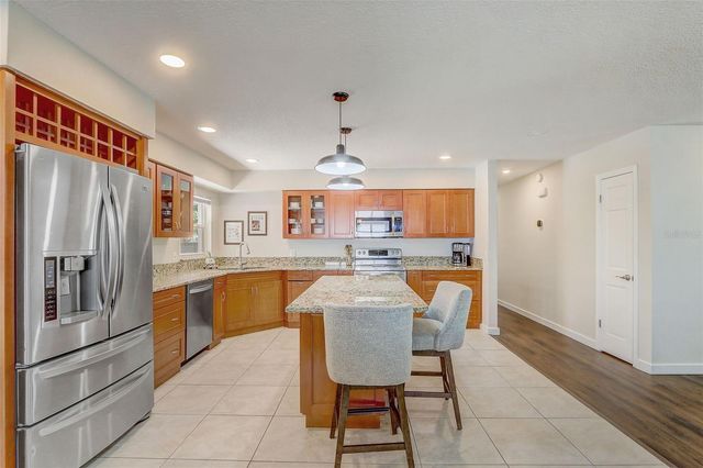 423 OAK HILL DRIVE, Altamonte Springs, FL 32701