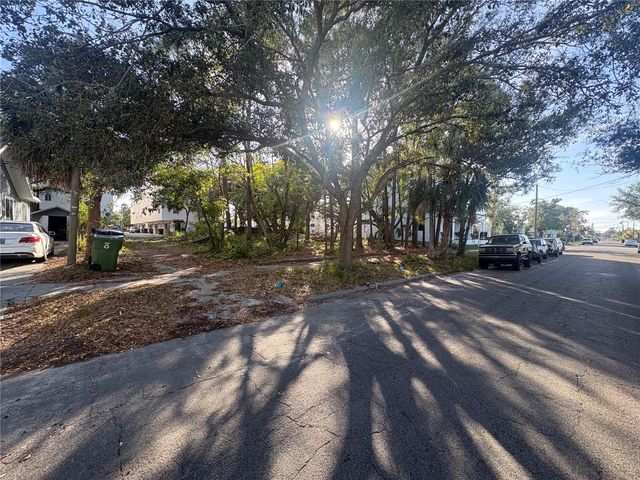 2316 W NORTH B STREET, Tampa, FL 33609