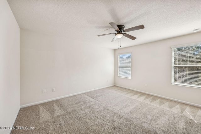 921 CAPITOL Parkway, Jacksonville, FL 32218