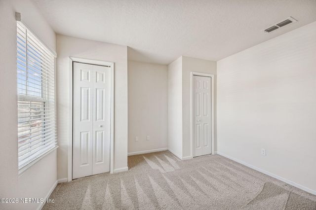 921 CAPITOL Parkway, Jacksonville, FL 32218