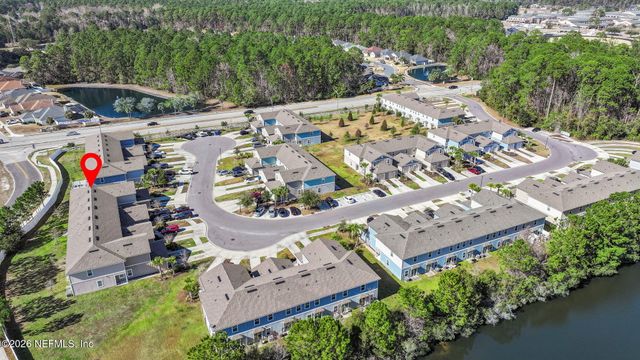 921 CAPITOL Parkway, Jacksonville, FL 32218