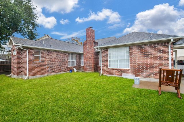 2523 Carriage Lane, Stafford, TX 77477