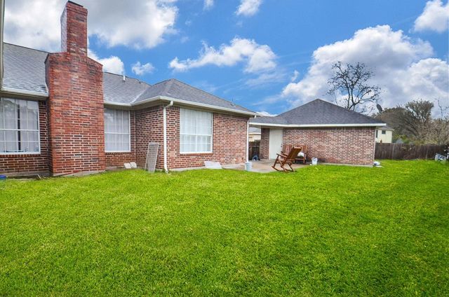 2523 Carriage Lane, Stafford, TX 77477