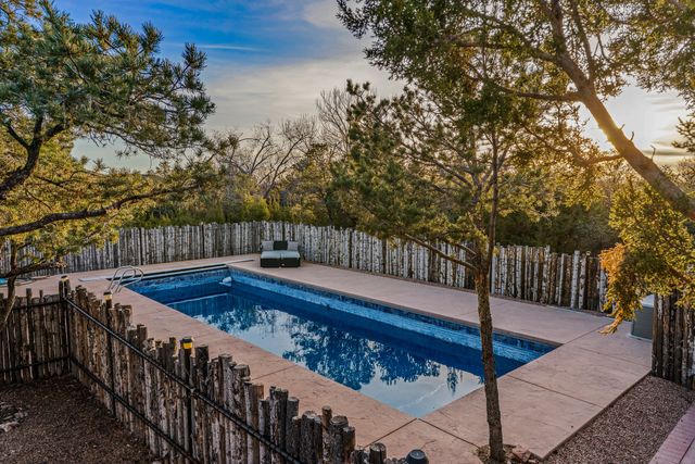 1300 Lejano Lane, Santa Fe, NM 87501